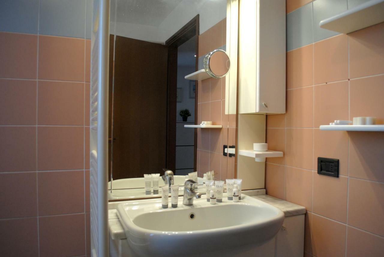 Bnbook-Albini Flat Milan Luaran gambar